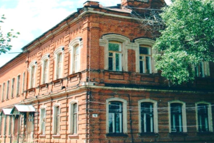 Бывшее здание Скопинского медицинского училища на ул. Октябрьской д. 26